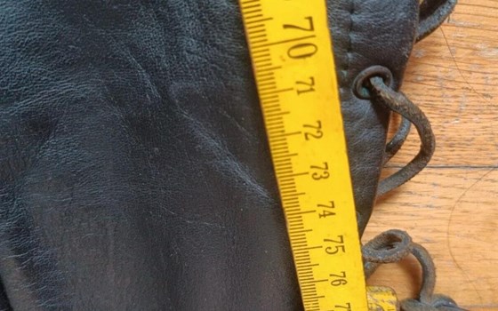 2-teilig.Lederanzug f. zierliche Bikerin - Vintage-Look mit Schnürung u. Fransen - Bild 15