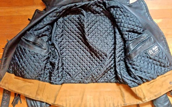 2-teilig.Lederanzug f. zierliche Bikerin - Vintage-Look mit Schnürung u. Fransen - Bild 4