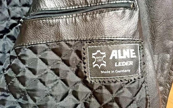 2-teilig.Lederanzug f. zierliche Bikerin - Vintage-Look mit Schnürung u. Fransen - Bild 5