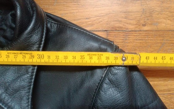 2-teilig.Lederanzug f. zierliche Bikerin - Vintage-Look mit Schnürung u. Fransen - Bild 9