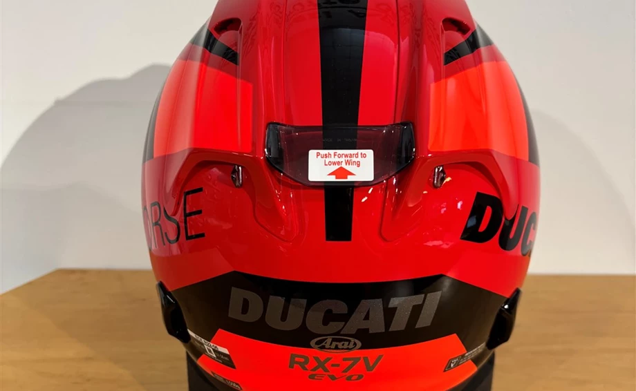 HELM D.CORSE V6 ECE 22-06 M Bild 3: HELM D.CORSE V6 ECE 22-06 M