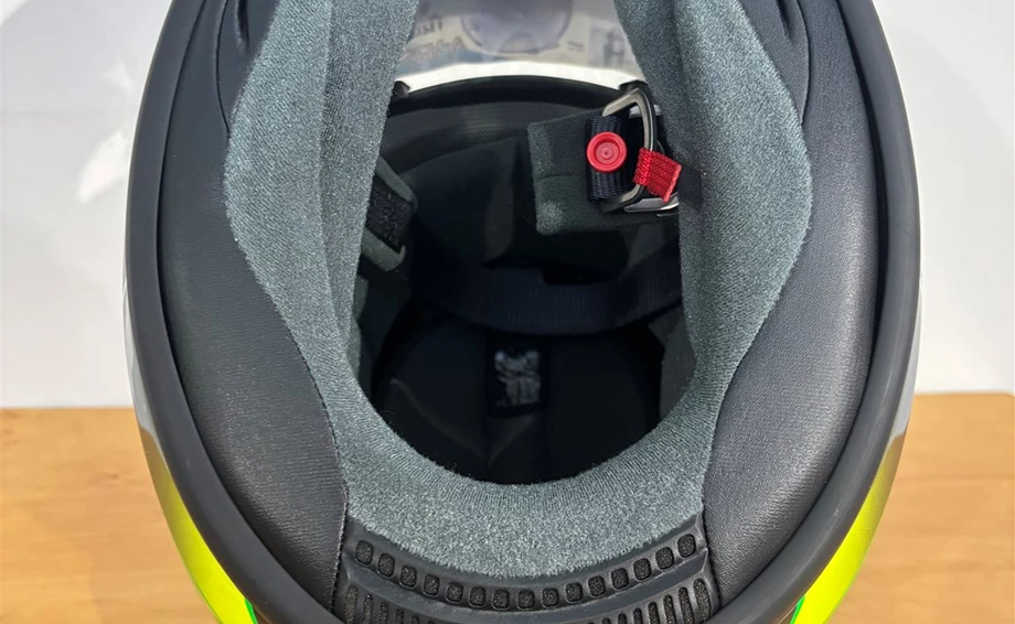 Helm Arai Chaser-V Elektric Green "M" Bild 5: Helm Arai Chaser-V Elektric Green "M"