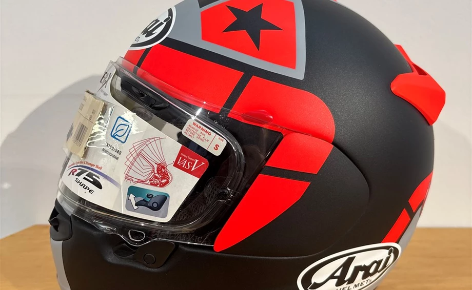 Helm Arai Chaser-X Maverick "S" Bild 2: Helm Arai Chaser-X Maverick "S"