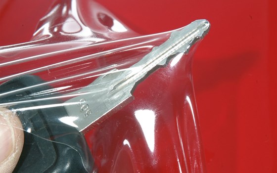 Tankschutzfolie PremiumShield- transparent - Bild 2 Tankschutzfolie PremiumShield- transparent - Bild 2