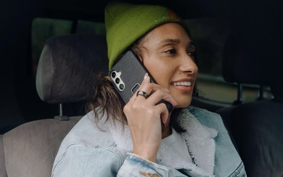 Peak Design Smartphone Schutzhülle Everyday Case - Charcoal - Samsung Galaxy S24+ - Bild 2