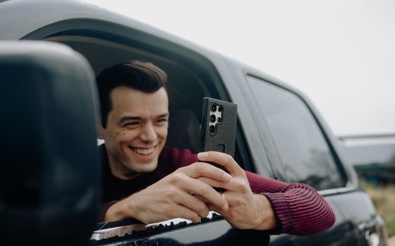 Peak Design Smartphone Schutzhülle Everyday Case - Charcoal - Samsung Galaxy S24 Ultra - Bild 2