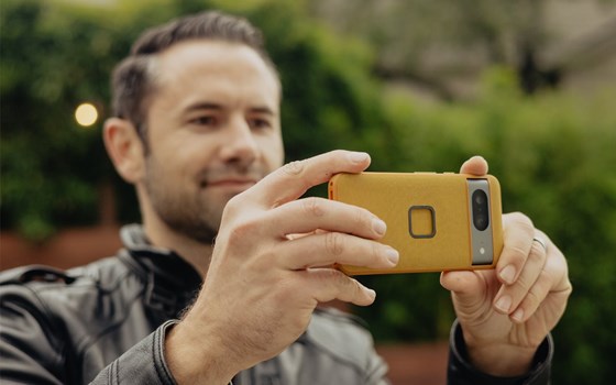 Peak Design Smartphone Schutzhülle Everyday Case - Charcoal - Google Pixel 8 - Bild 2