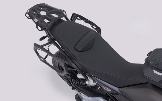 Adventure Set TRAX ADV. Schwarz. Moto Guzzi V85 Strada (24-). - Bild 4