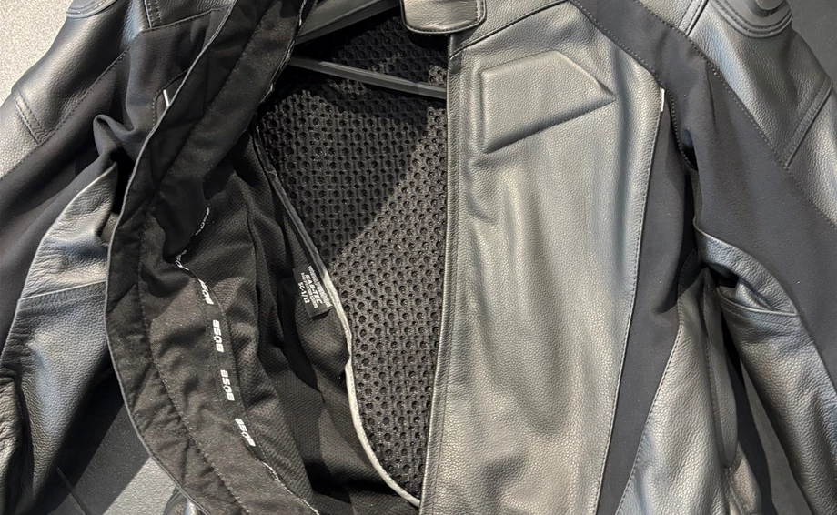 Lederkombi Assen schwarz 54 Bild 3: Lederkombi Assen schwarz 54