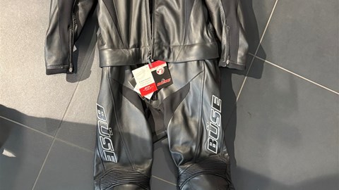 Lederkombi Assen schwarz 58