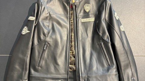 JACKE HISTORICAL  DAME XL