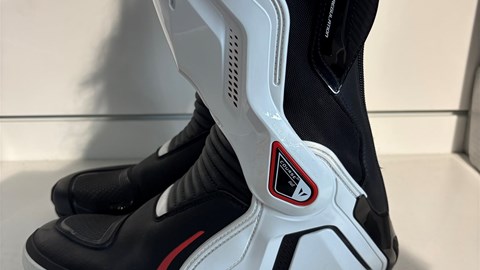 Stiefel Stivali * COURSE D1 OUT BOOTS A66  BLACK/WHITE/RED-LAVA 09 42 PA