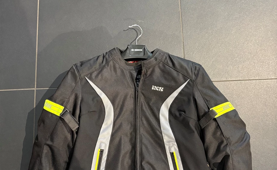 Jacke Sport Damen Jacke 5/8 ST schwarz-grau-gelb Bild 1: Jacke Sport Damen Jacke 5/8 ST schwarz-grau-gelb