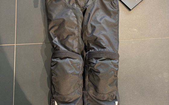 Hose Tallinn - Bild 1