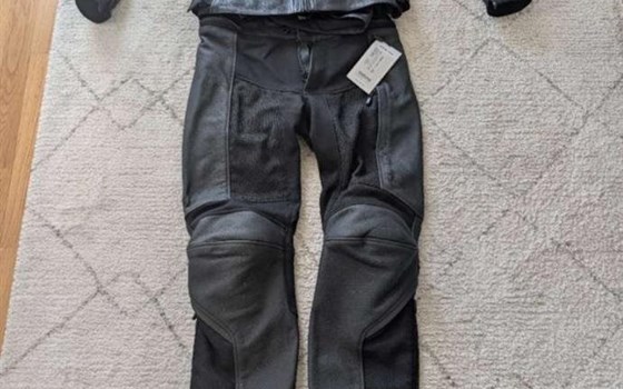 REV'IT! Ignition 4 H2O Motorradjacke + REV'IT! Ignition 4 H2O Hose - Bild 1 REV'IT! Ignition 4 H2O Motorradjacke + REV'IT! Ignition 4 H2O Hose - Bild 1