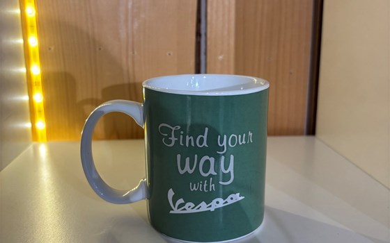 Tasse Vespa Labyrinth grün - Bild 3