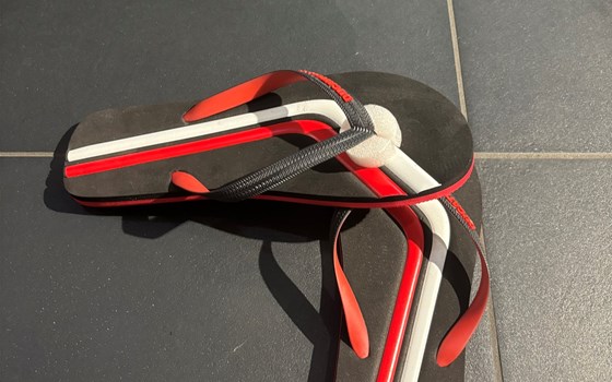 BADELATSCHEN DUCATI CORSE 18 43-44 - Bild 1