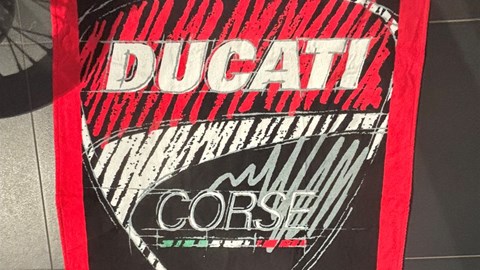 STRANDTUCH DC 17 SCHWARZ