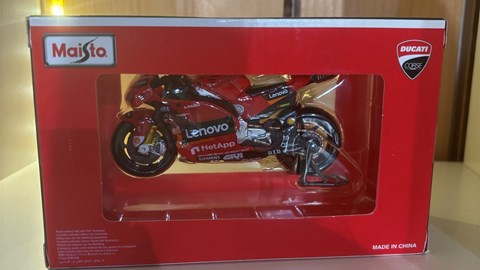MODELL MOTORRAD MOTOGP'22 BAGNAIA 1:18