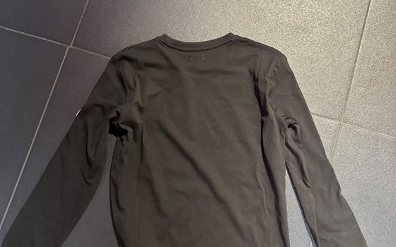 T Shirt KIND Essential T-SHIRT SCHWARZ M/L 10 A/Y - Bild 2