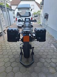 Kofferträgerset Cutout Edelstahl Xplorer Cutout schwarz Kofferset 40/37 für KTM 890 SMT 790 Adventure Norden 901 Husqvarna