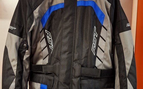 RST Jacke - Bild 1 RST Jacke - Bild 1