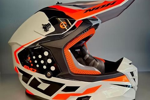 Marke: NOX Artikelname: Nox Helm