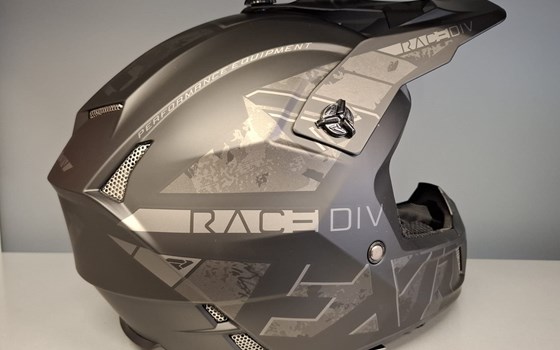 FXR Helm - Bild 2 FXR Helm - Bild 2