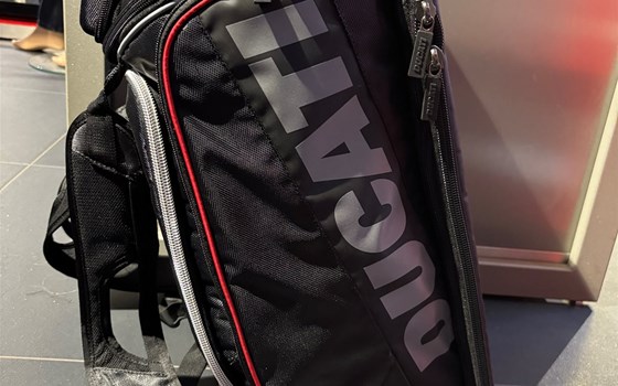 Sporttasche D1 REDLINE - Bild 2