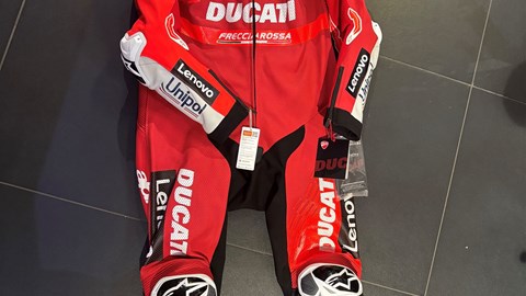 LEDERKOMBI GP TEAM REPL.25 PERF. HERR 56