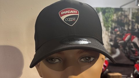 DC STRETCH BLACK KAPPE NEW ERA L-XL