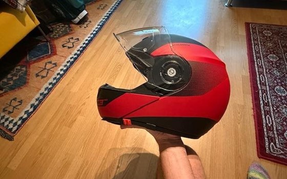 Helm Schubert neuwertig - Bild 1 Helm Schubert neuwertig - Bild 1