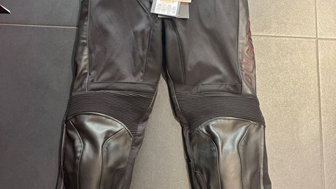 LEDERHOSE COMPANY 2 FRAU 42