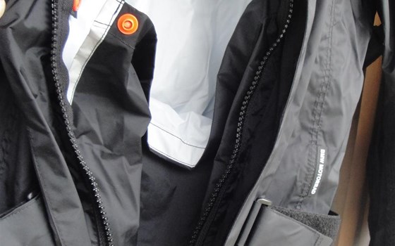 BMW Regenoverall Pro Rain - Bild 8