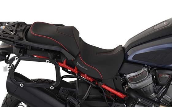 Fahrer Sitzbank AKTIVKOMFORT - schwarz-rot - hoch - Bild 2