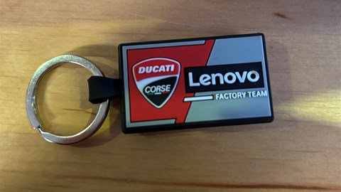 DC Lenovo SCHWIMMER SCHLÜSSELANHÄNGER