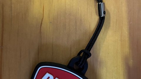 DC SHIELD SCHWIMMER SCHLÜSSELANHÄNGER