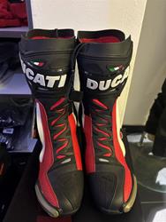 STIEFEL DUCATI CORSE V5 AIR 42