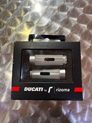 PAAR FUSSRASTEN PRO DUCATIBYRIZOMA SILBER