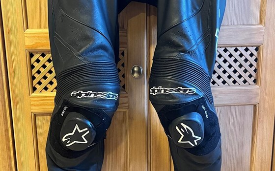 Alpinestar Lederkombi, wie neu - Größe 48 - Bild 2