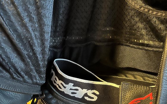 Alpinestar Lederkombi, wie neu - Größe 48 - Bild 8