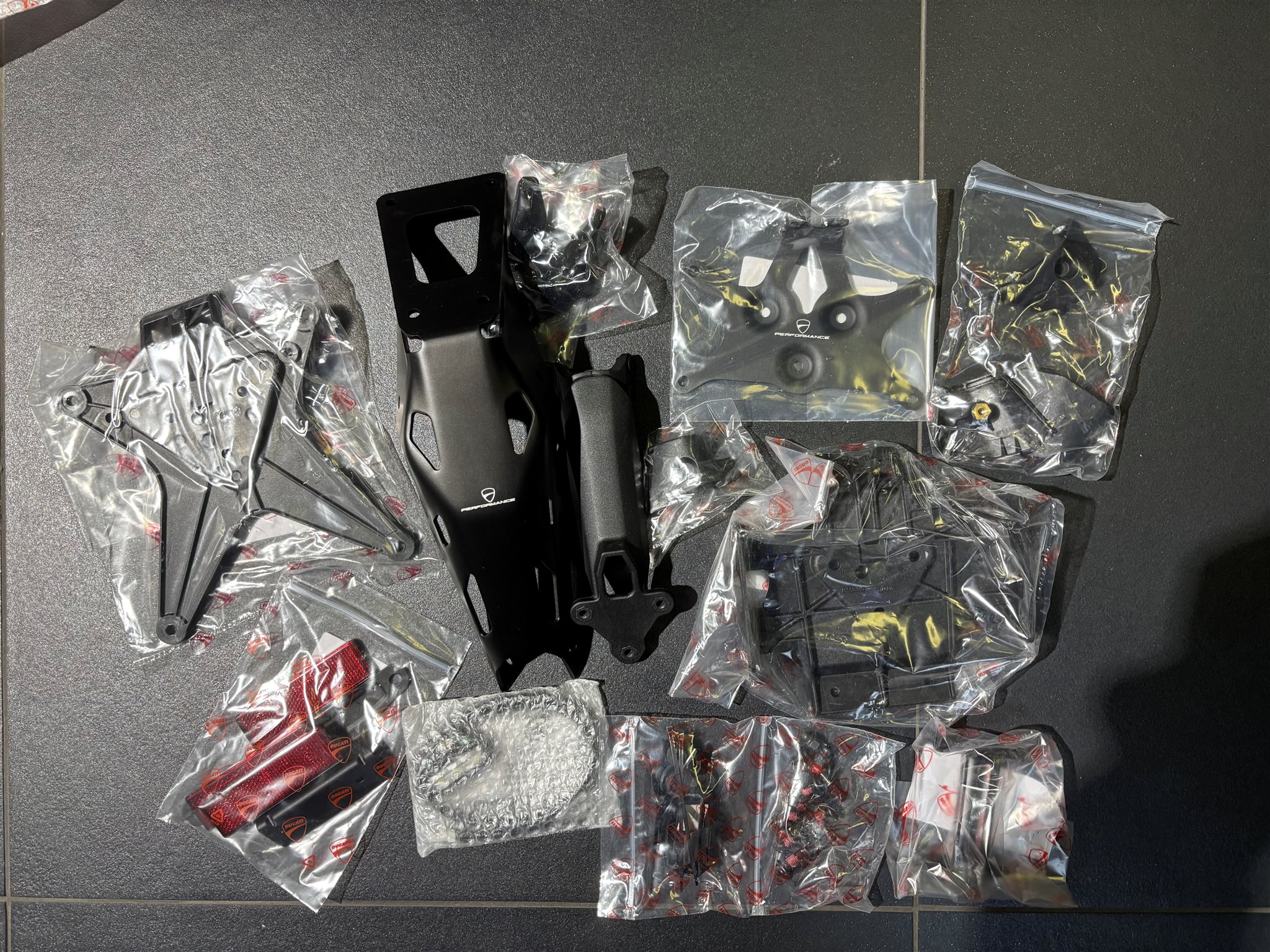 Heckumbau-/Kennzeichenhalter