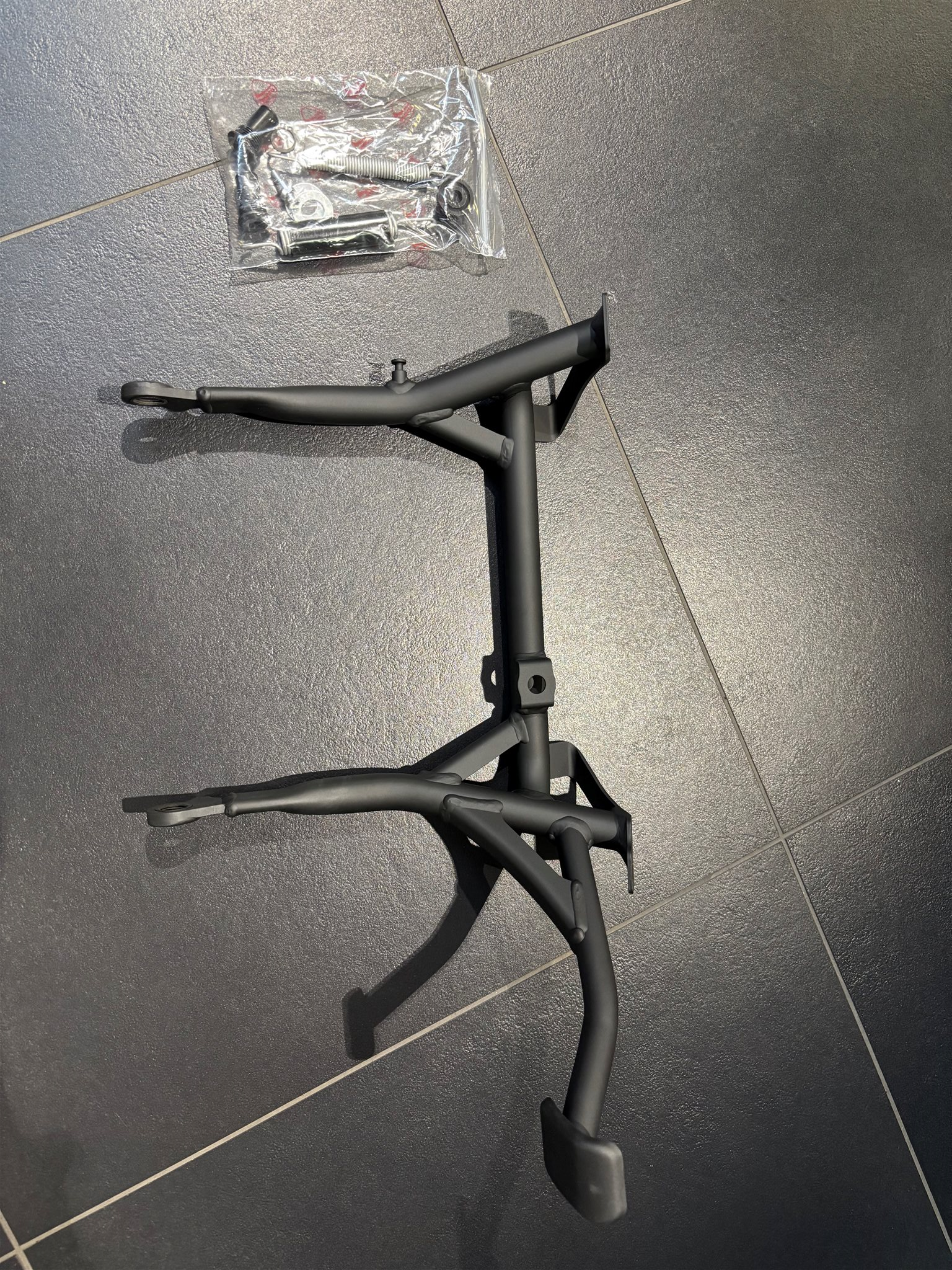 Hauptständer MULTISTRADA V4 (2021–2026) CENTRAL STAND KIT