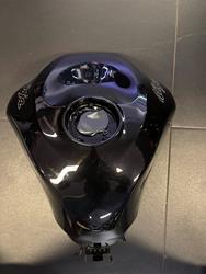 BENZINTANK Kraftstofftank Kawasaki NINJA ZX-6R und andere