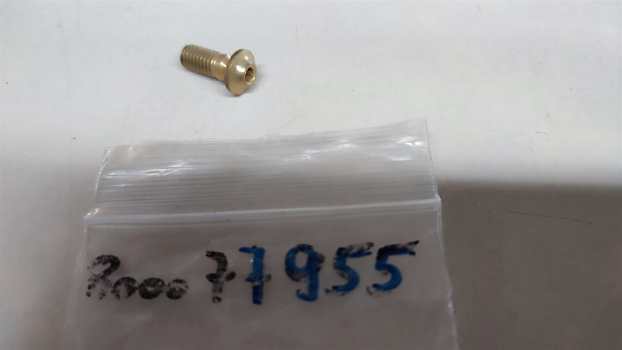 Verkleidungsschrauben