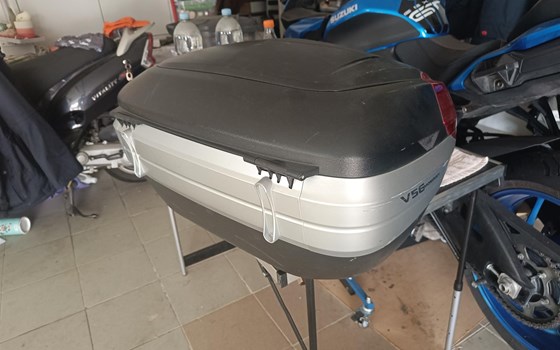 Seitenkoffer und Topcase der Marke Givi - Bild 4