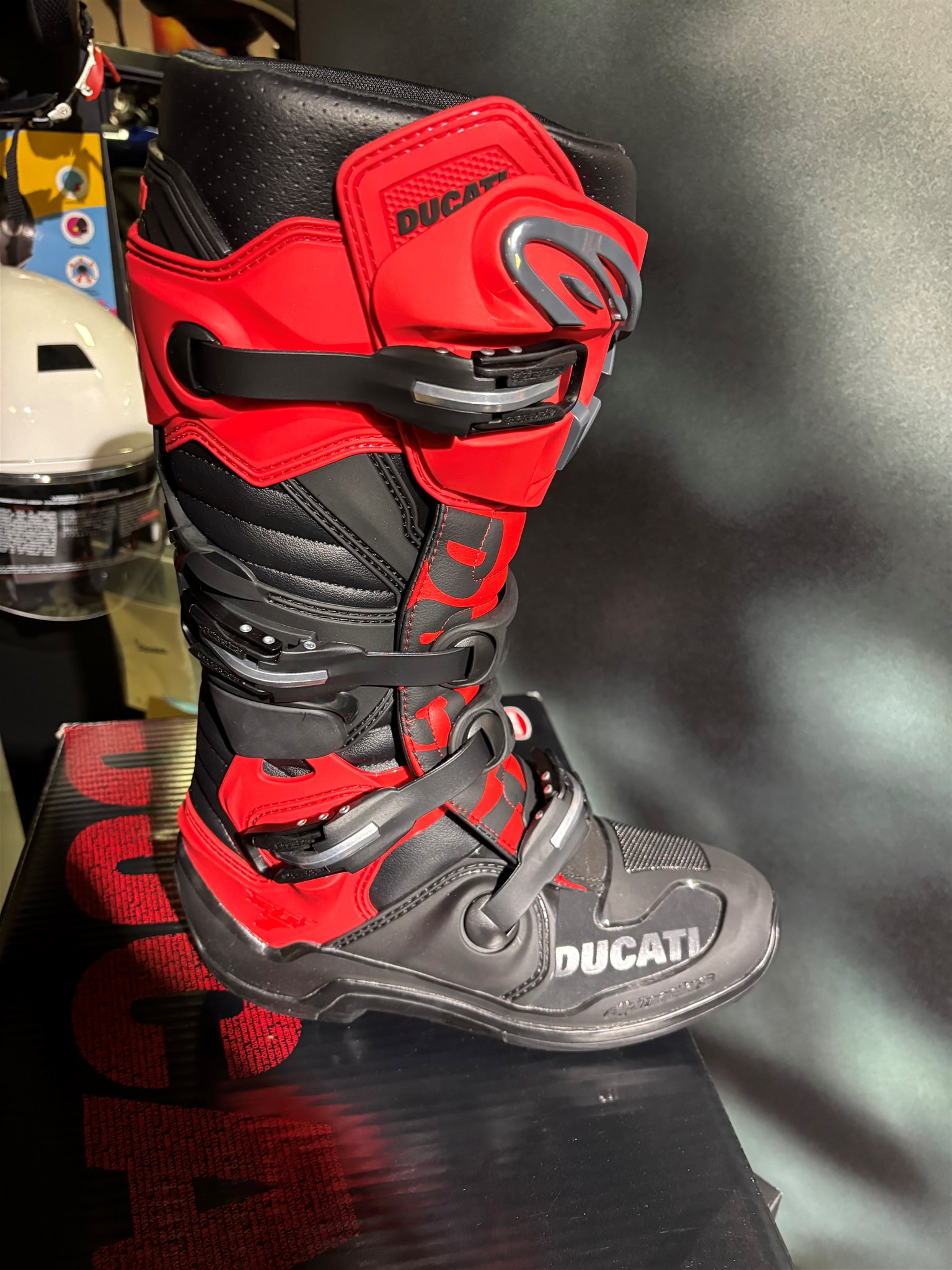 STIEFEL EXPLORER T7 9/43