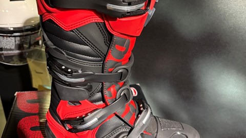 STIEFEL EXPLORER T7 9/43