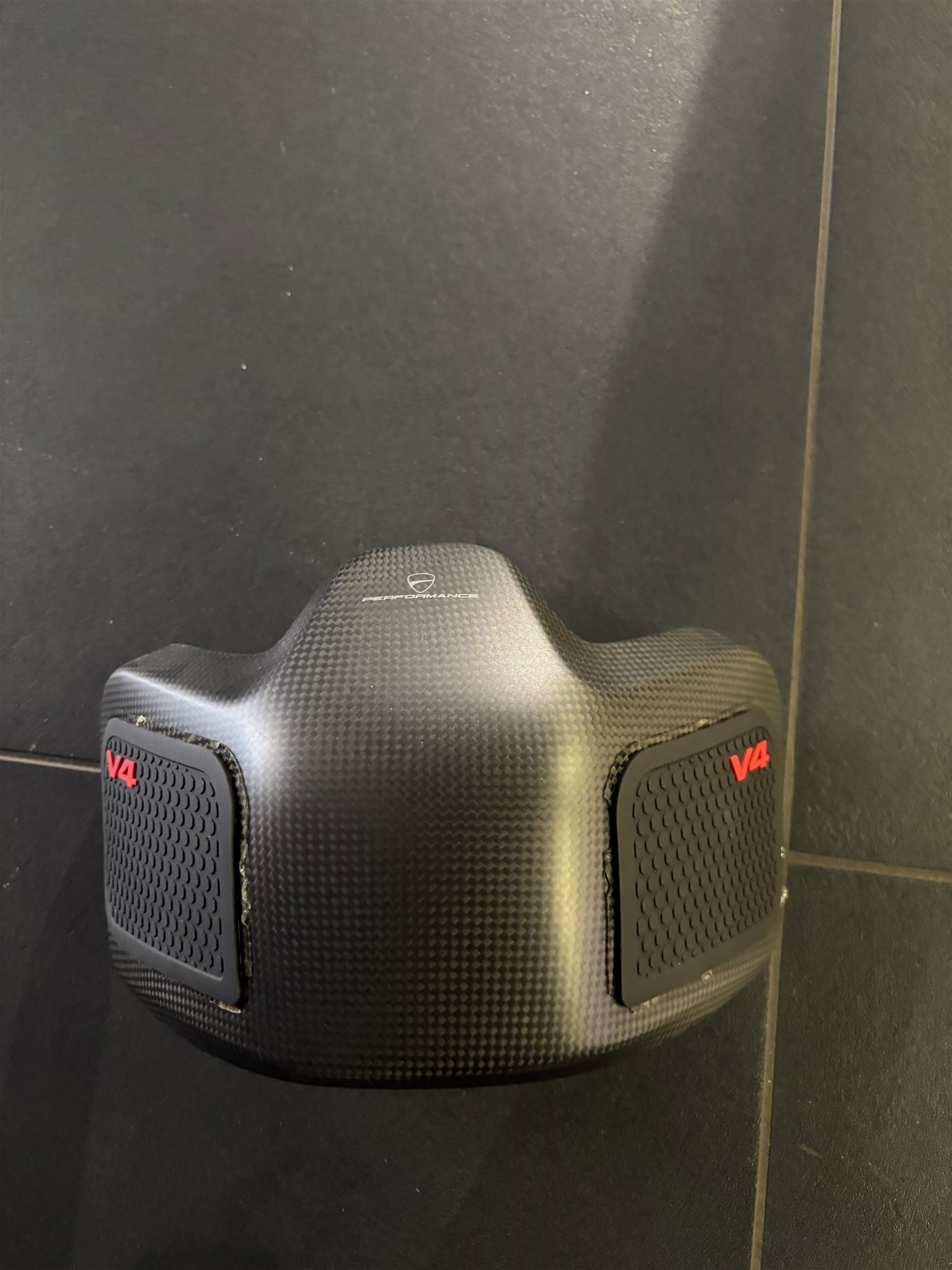 SATZ ADD-ON TANK AUS KOHLEFASER