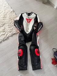 Damen Dainese Lederkombi Laguna Seca 4 Gr.46